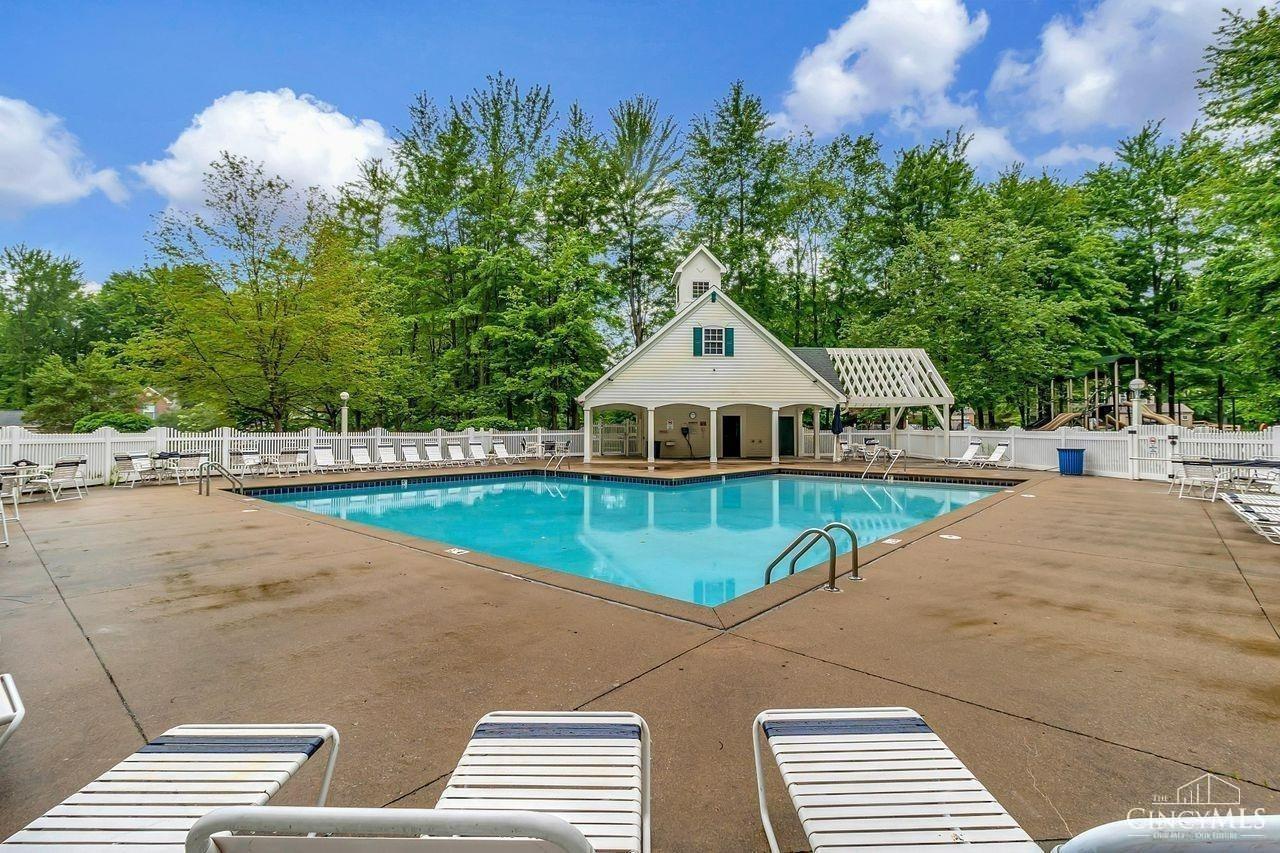 1558 Creekside Road Amelia, OH 45102 - Photo 33 of 34 Community Pool
