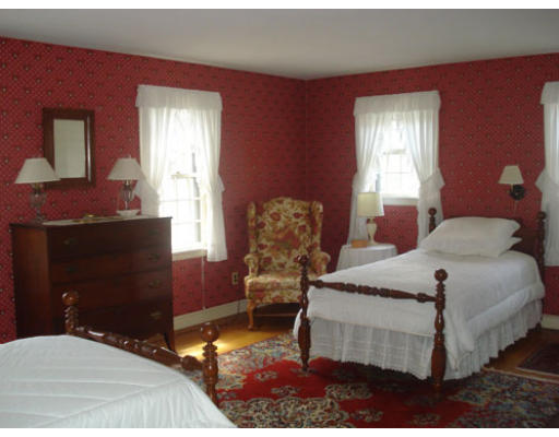 78 Old Coach Road Sudbury, MA 01776 - Photo 9 of 16 Gallery Image 9