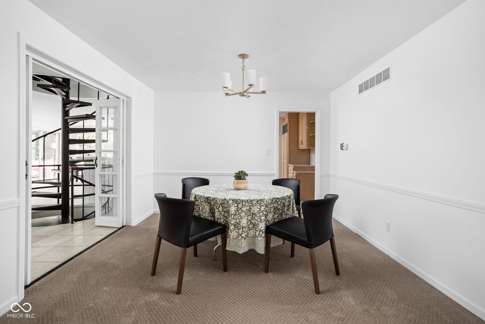 5250 Roland Drive Indianapolis, IN 46228 - Photo 9 of 50