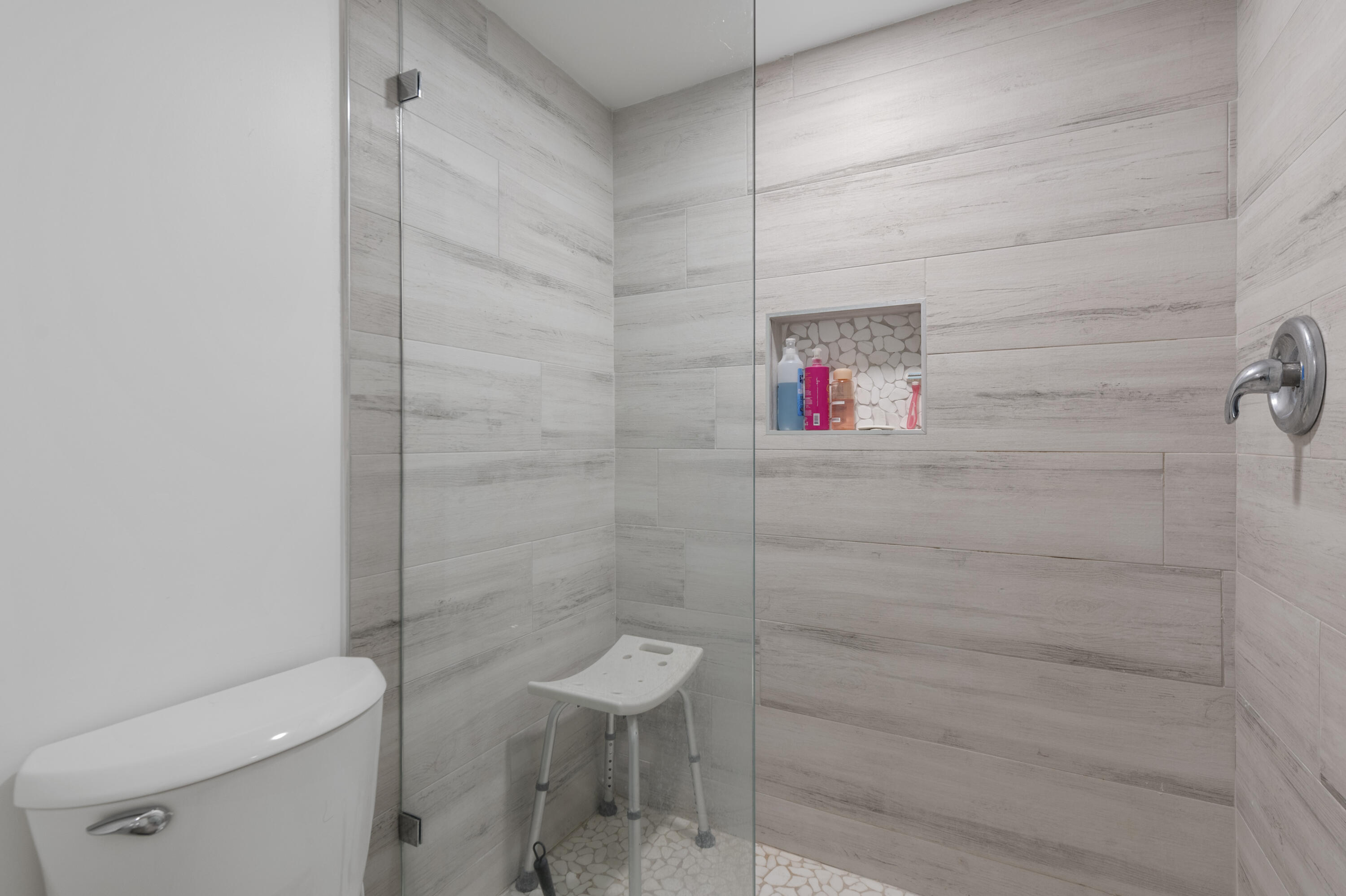 859 Jeffery Street, Unit 212 Boca Raton, FL 33487 - Photo 18 of 53 DSC_2291