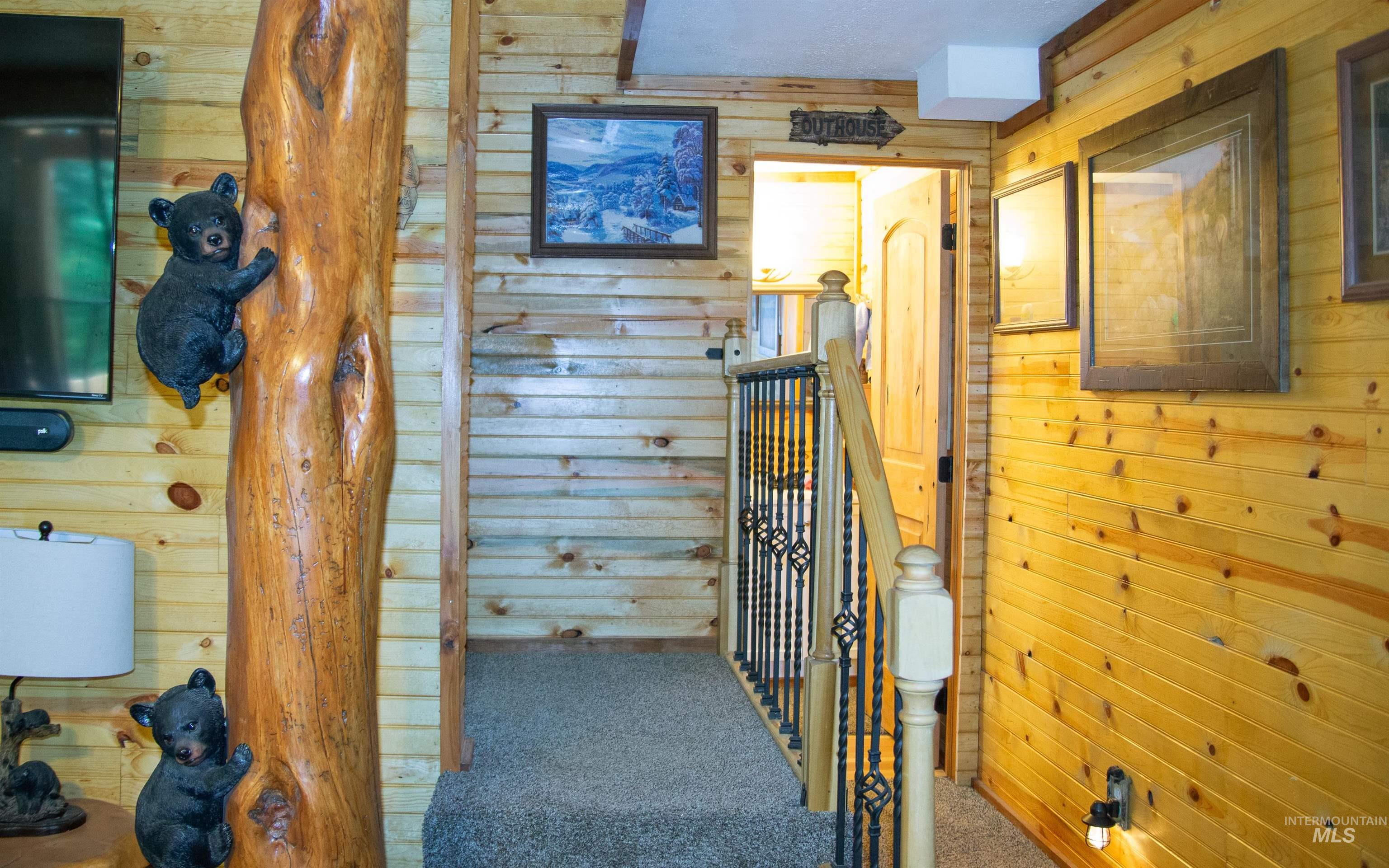 598 West Mountain Road Cascade, ID 83611 - Photo 14 of 24