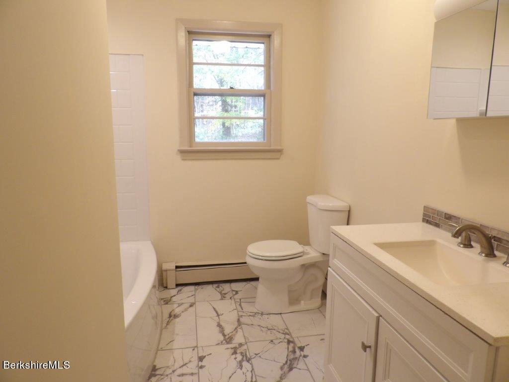 263 Barker Road Pittsfield, MA 01201 - Photo 14 of 24 100_1232
