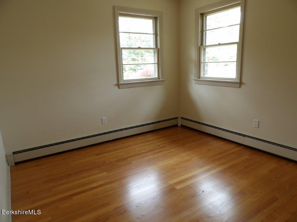 263 Barker Road Pittsfield, MA 01201 - Photo 16 of 24 100_1234