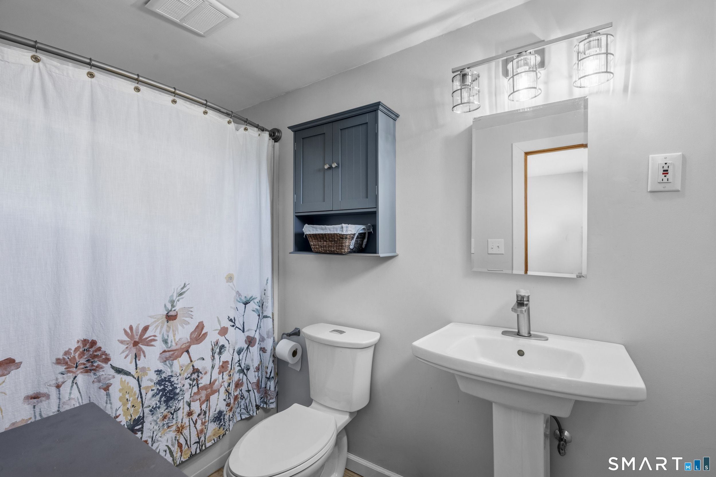 1309 Flanders Road Groton, CT 06355 - Photo 20 of 40