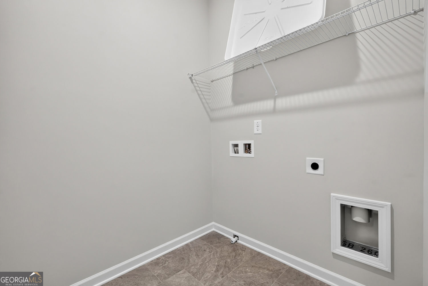 155 Oconee Road, Unit 252 Cartersville, GA 30120 - Photo 30 of 39 a view of a hallway