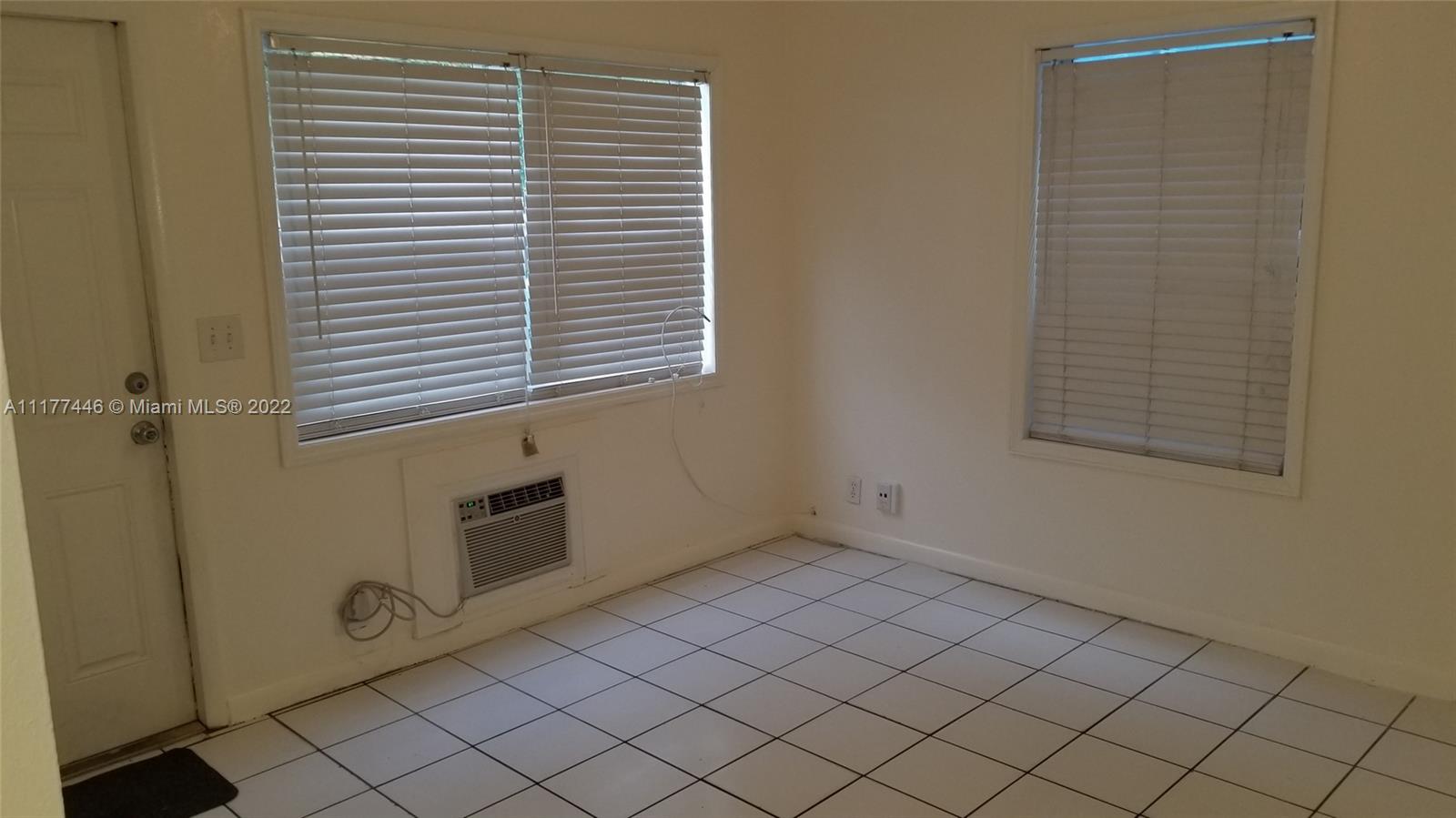 3408 Spring Street Pompano Beach, FL 33062 - Photo 12 of 18 Gallery Image 12