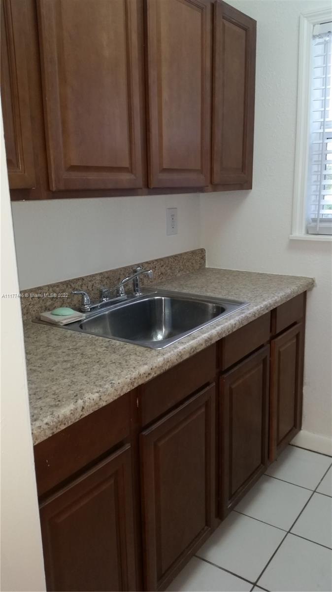 3408 Spring Street Pompano Beach, FL 33062 - Photo 7 of 18 Gallery Image 7