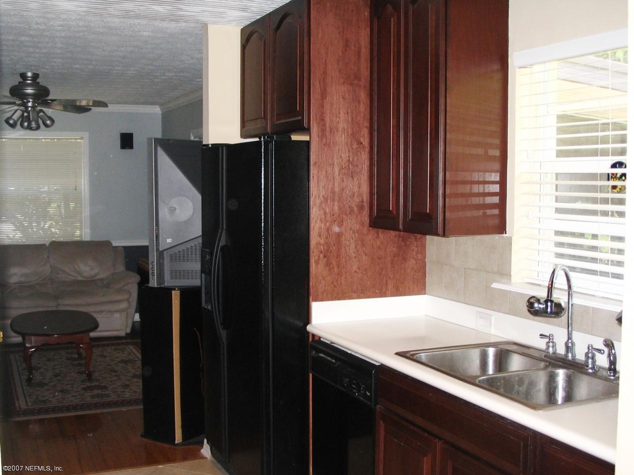 10456 Jolynn Road Jacksonville, FL 32225 - Photo 3 of 6 Kitchen1