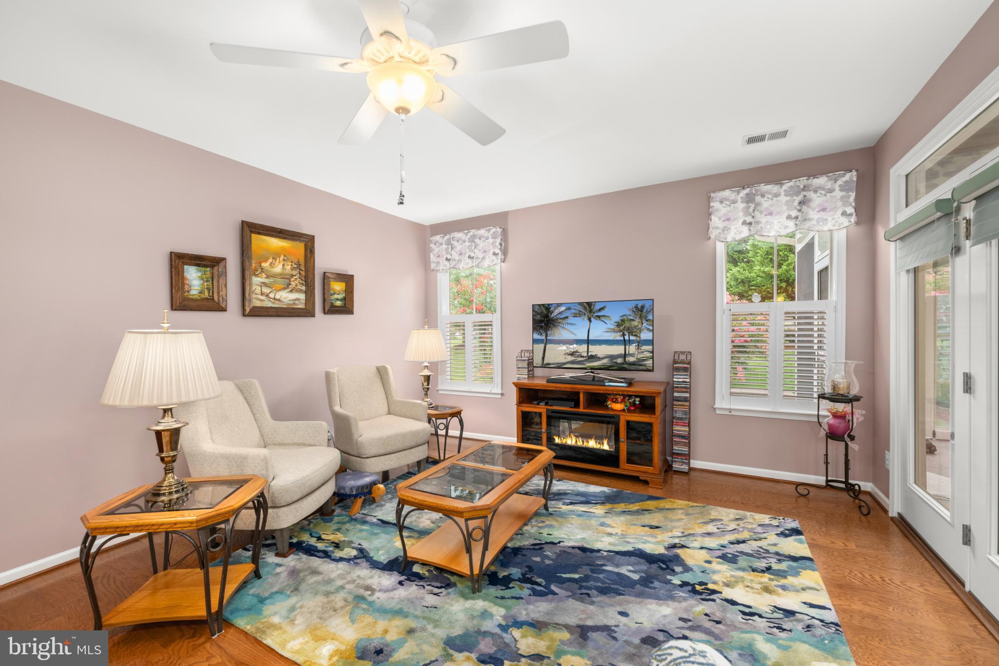 11 Ruddy Duck Lane Bridgeville, DE 19933 - Photo 5 of 57 Inviting living space with vibrant decor.