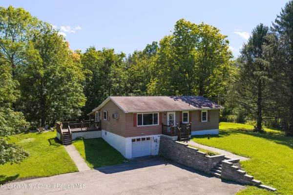 $324,000 | 16 Peoples Road, Saugerties, NY 12477