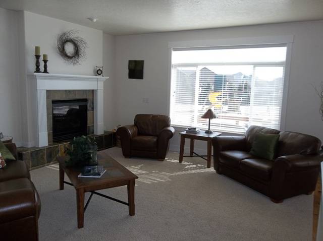 10003 Moss Lane Spokane, WA 99208 - Photo 1 of 8 Gallery Image 1
