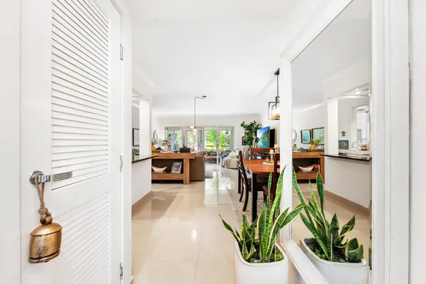 $219,999 | 113 Capri B, Delray Beach, FL 33484