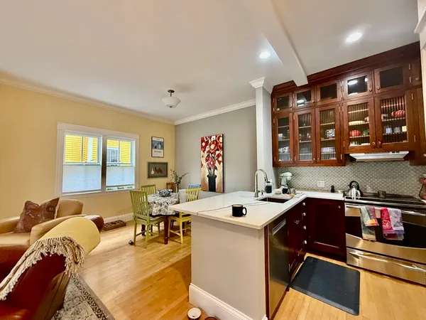 $5,900 | 381 Huron Avenue, Unit A, Cambridge, MA 02138