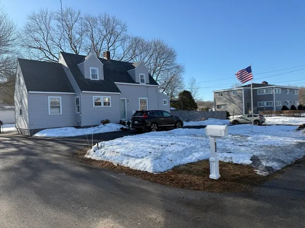 $639,900 | 90 Lowell Avenue, Haverhill, MA 01832