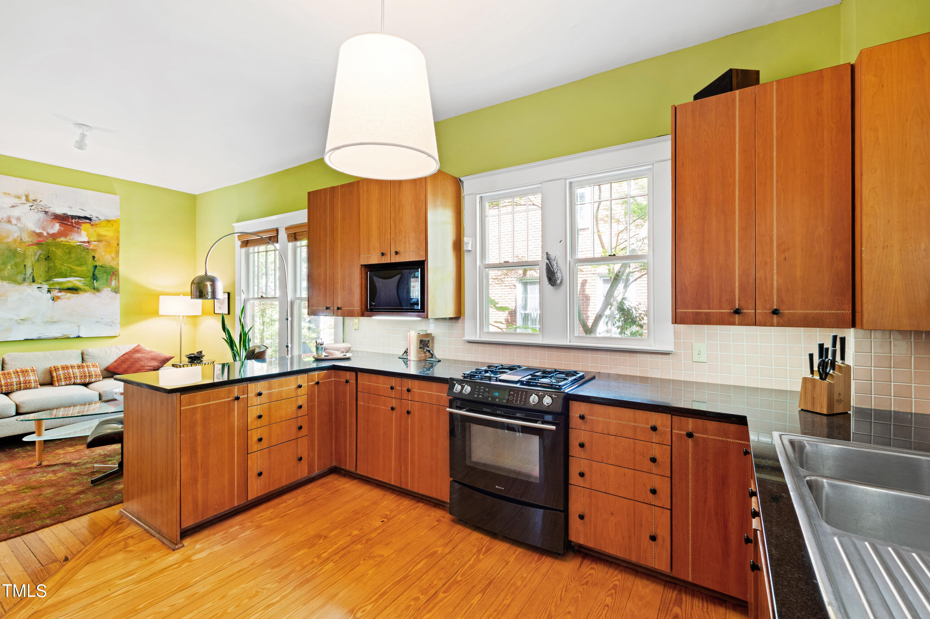 124 Forest Road Raleigh, NC 27605 - Photo 13 of 43 Kitchen 4