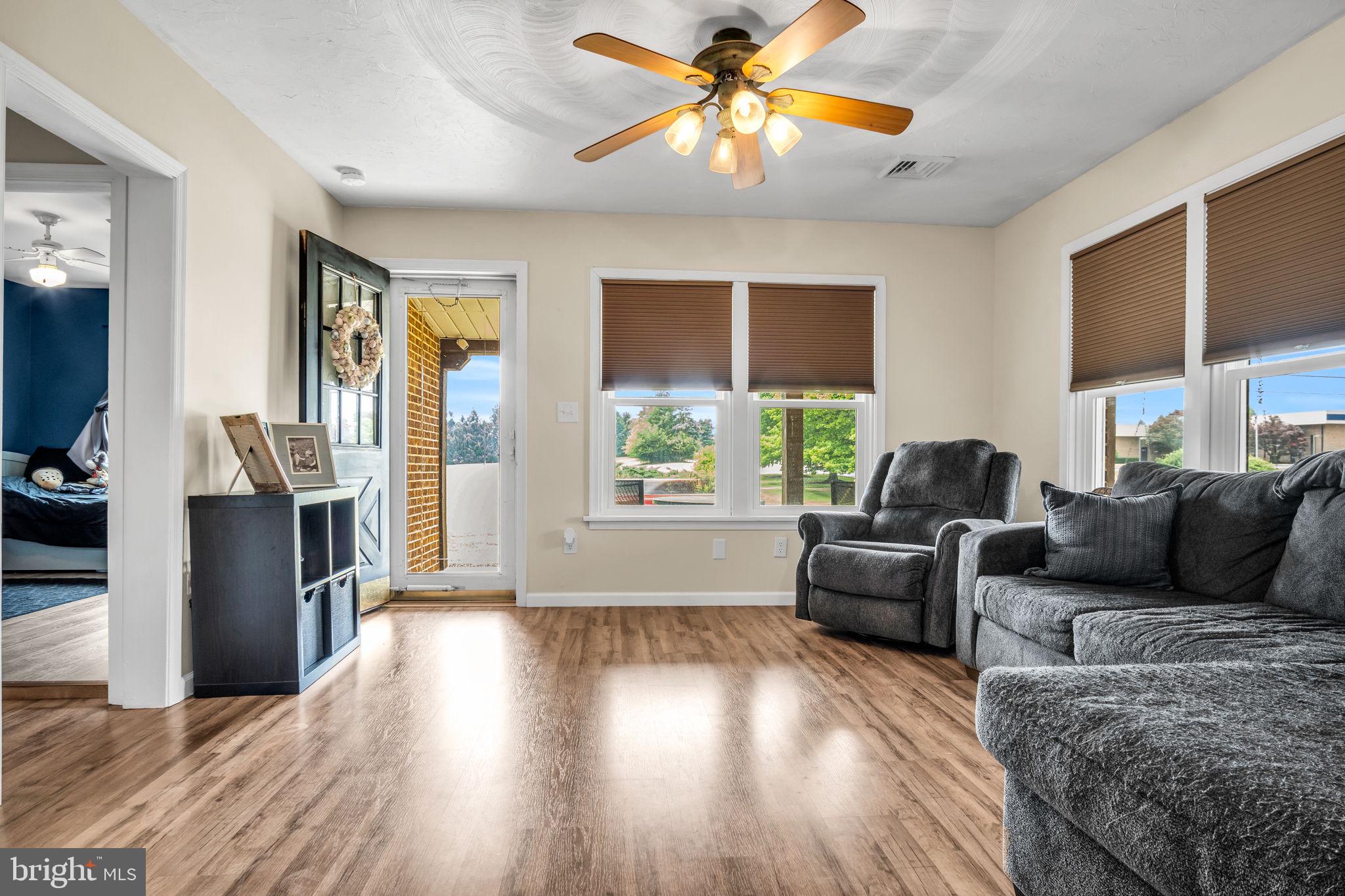 353 York Road Carlisle, PA 17013 - Photo 3 of 38 Gallery Image 3