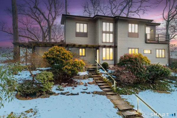 $2,250,000 | 31 Splitrock Road, Norwalk, CT 06854