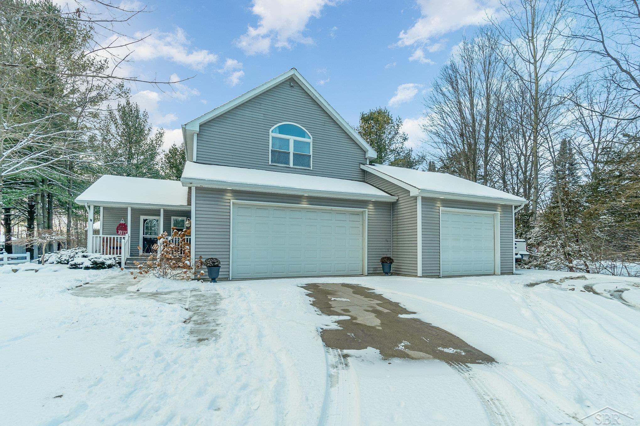 3590 South Brennan Road Hemlock, MI 48626 - Photo 1 of 20