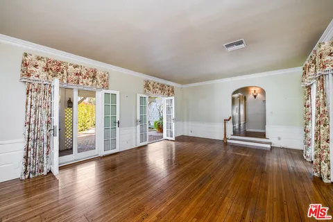 $1,495,000 | 118 Evergreen Street, Burbank, CA 91505