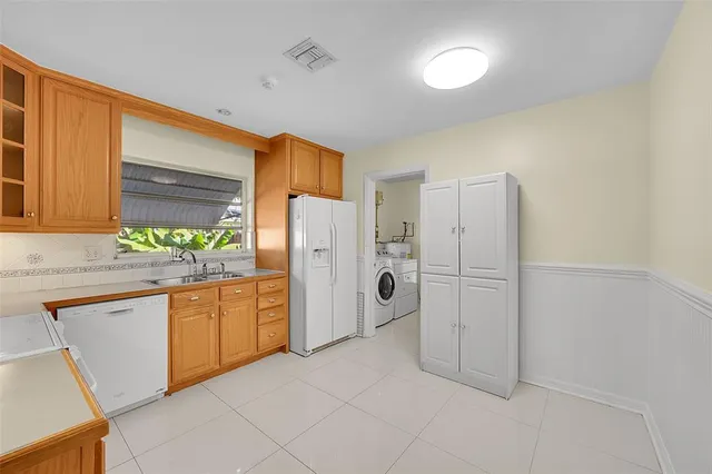 $3,800 | 881 Zinnia Lane, Plantation, FL 33317