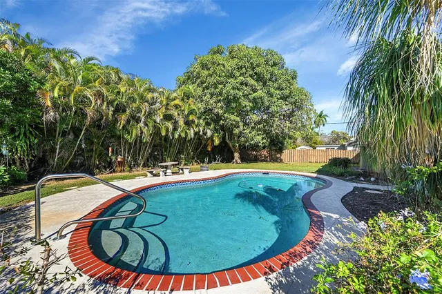 $3,800 | 881 Zinnia Lane, Plantation, FL 33317