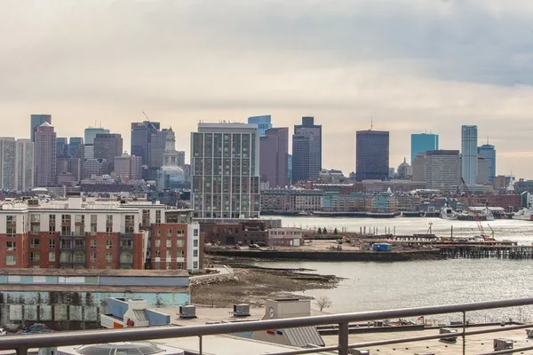 $3,500 | 250 Meridian Street, Unit 305, Boston, MA 02128