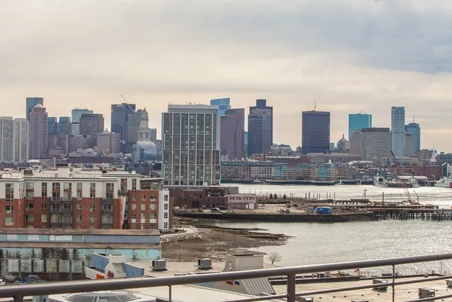 $3,500 | 250 Meridian Street, Unit 305, Boston, MA 02128