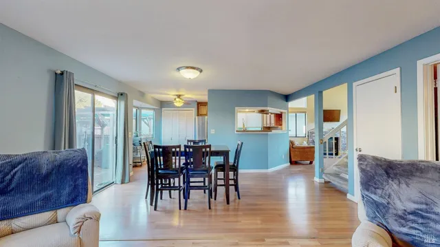 $725,000 | 933 Bond Place, Windsor, CA 95492