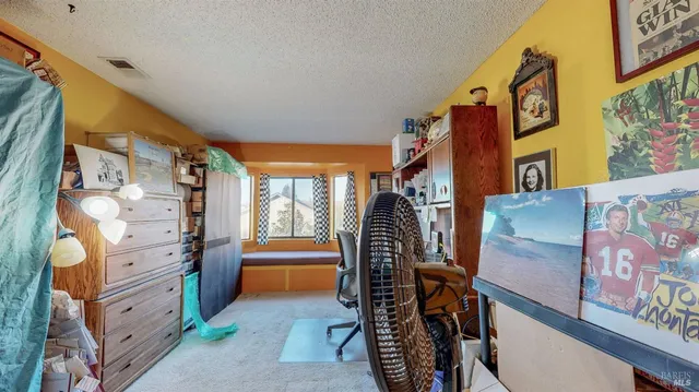 $725,000 | 933 Bond Place, Windsor, CA 95492