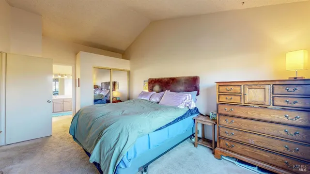 $725,000 | 933 Bond Place, Windsor, CA 95492