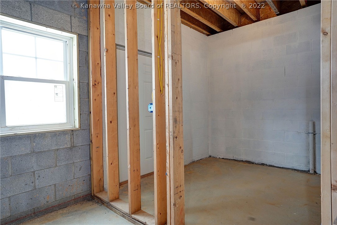 4201 Charleston Road Point Pleasant, WV 25550 - Photo 27 of 40 Gallery Image 27
