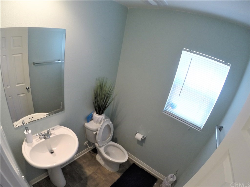 7483 Silverspot Road Riverside, CA 92507 - Photo 6 of 17 Gallery Image 6