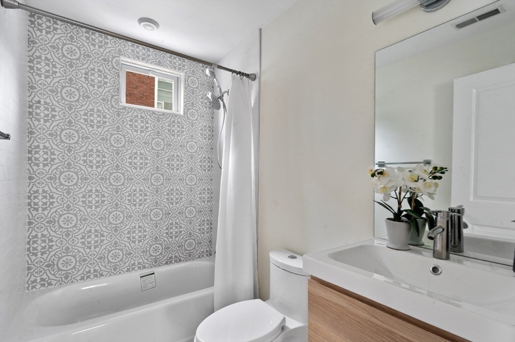 71 Ruthven Street, Unit 3 Boston, MA 02121 - Photo 10 of 13