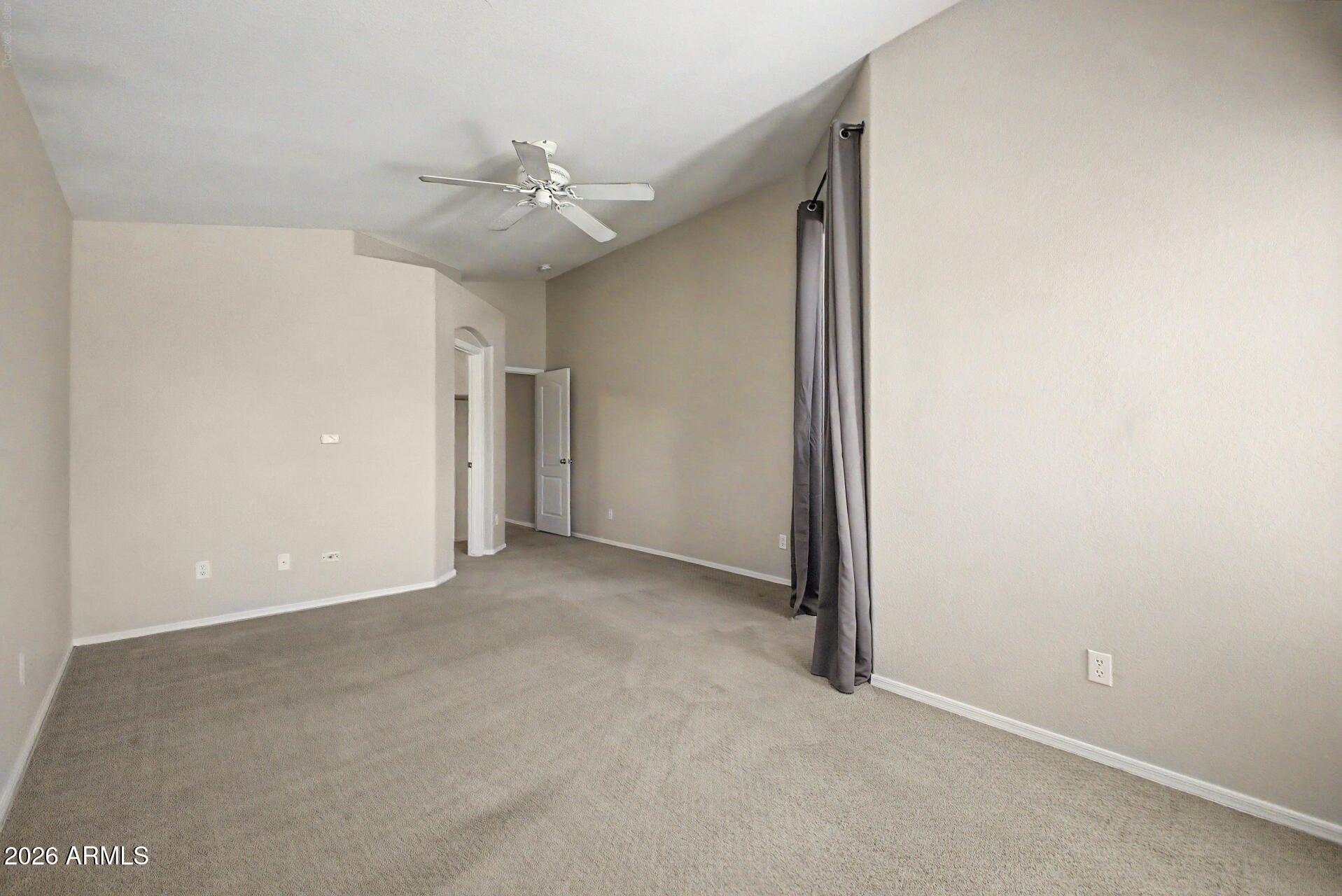 4319 East Tether Trail Phoenix, AZ 85050 - Photo 21 of 41