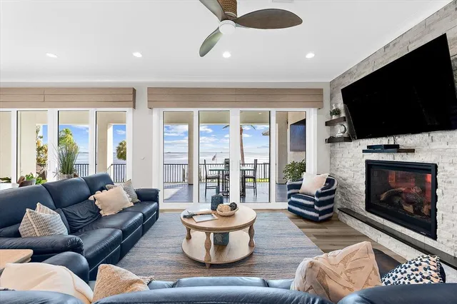 $3,870,300 | 110 Carlyle Drive, Palm Harbor, FL 34683