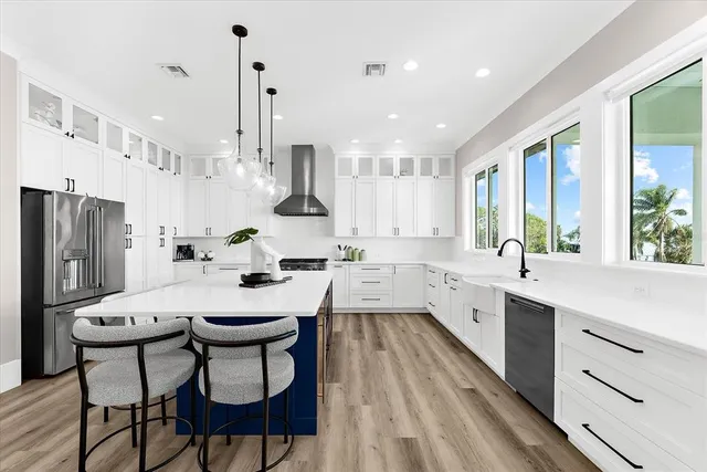 $3,870,300 | 110 Carlyle Drive, Palm Harbor, FL 34683