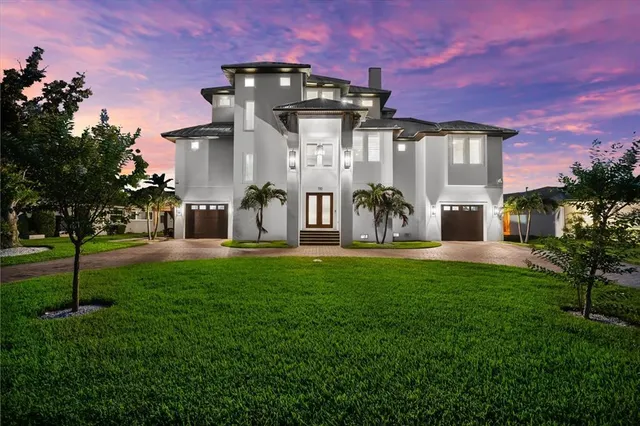 $3,870,300 | 110 Carlyle Drive, Palm Harbor, FL 34683