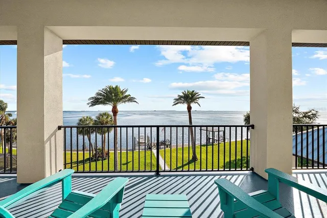 $3,870,300 | 110 Carlyle Drive, Palm Harbor, FL 34683