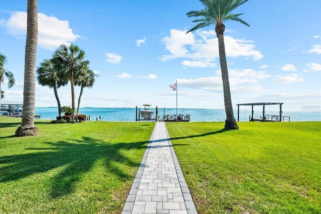 $3,870,300 | 110 Carlyle Drive, Palm Harbor, FL 34683