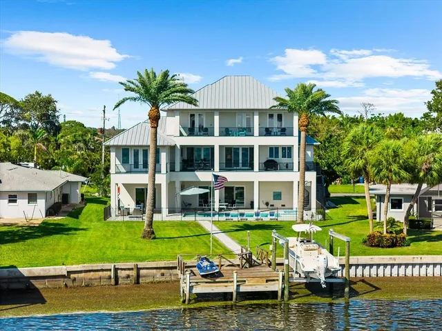 $3,870,300 | 110 Carlyle Drive, Palm Harbor, FL 34683