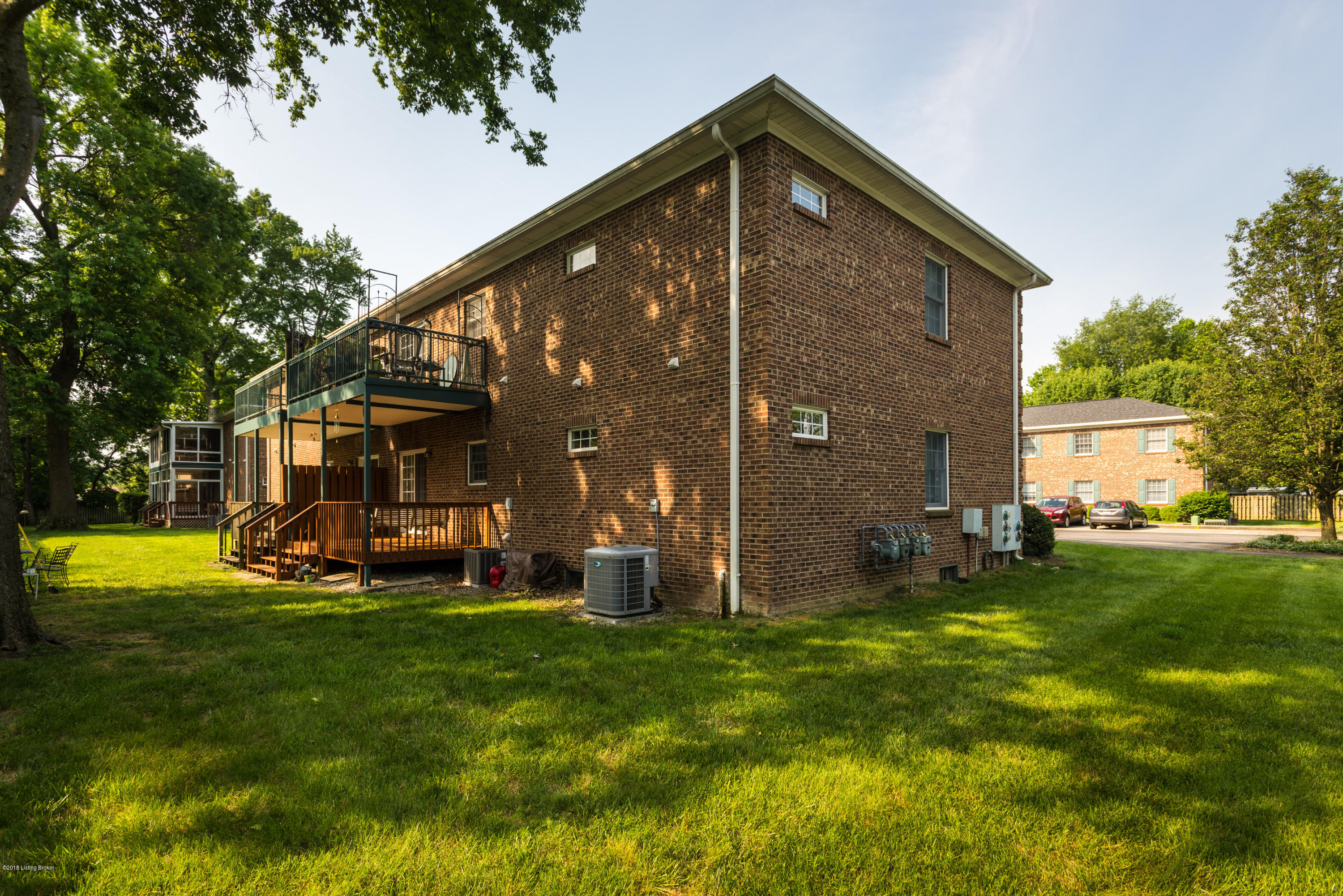 3101 Hendon Road Louisville, KY 40220 - Photo 3 of 17 dhi-103