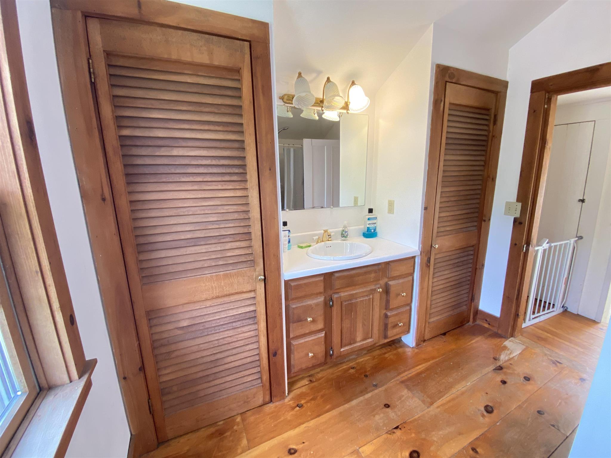 572 River Road South Walpole, NH 03608 - Photo 25 of 37