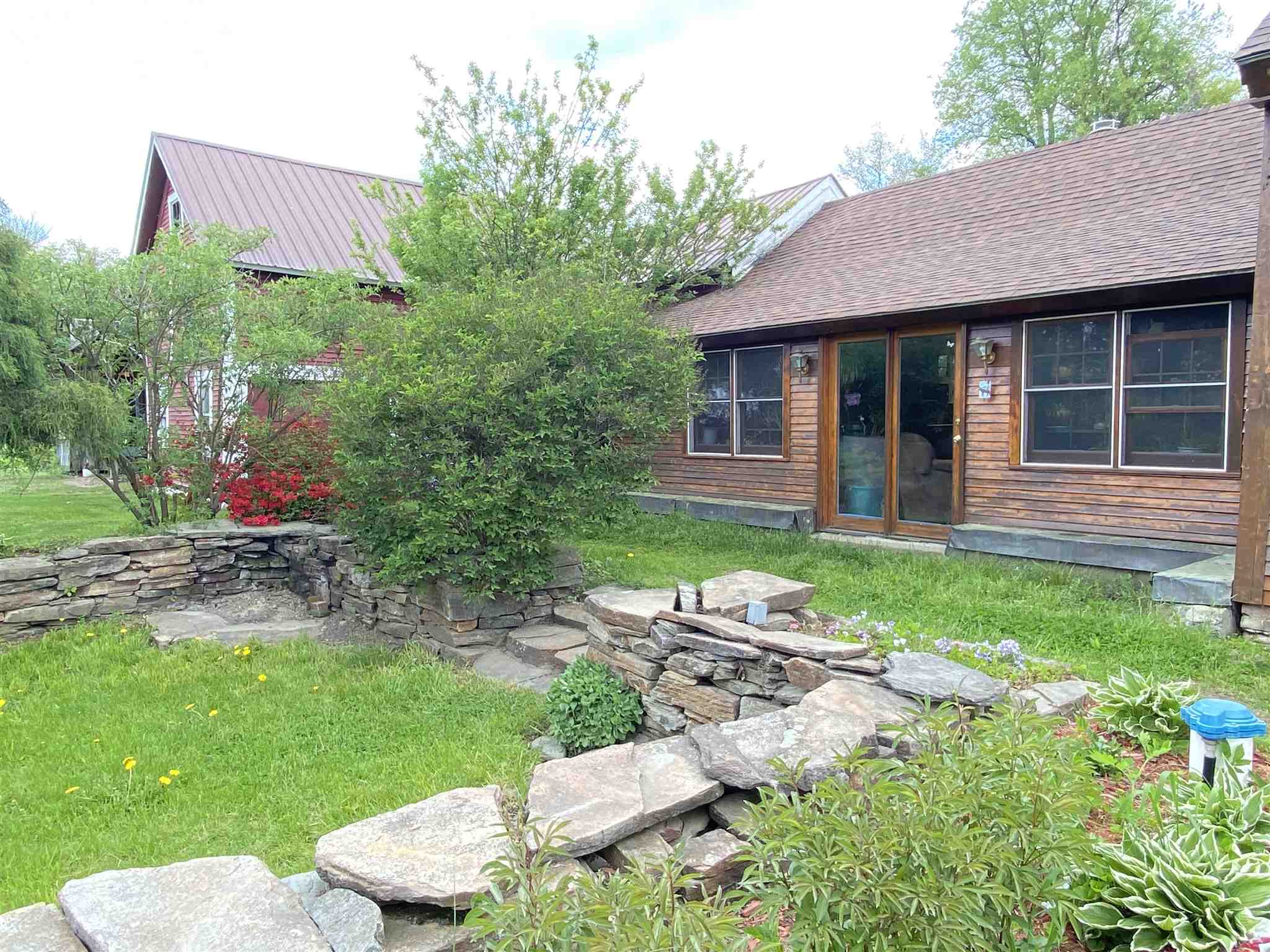 572 River Road South Walpole, NH 03608 - Photo 28 of 37