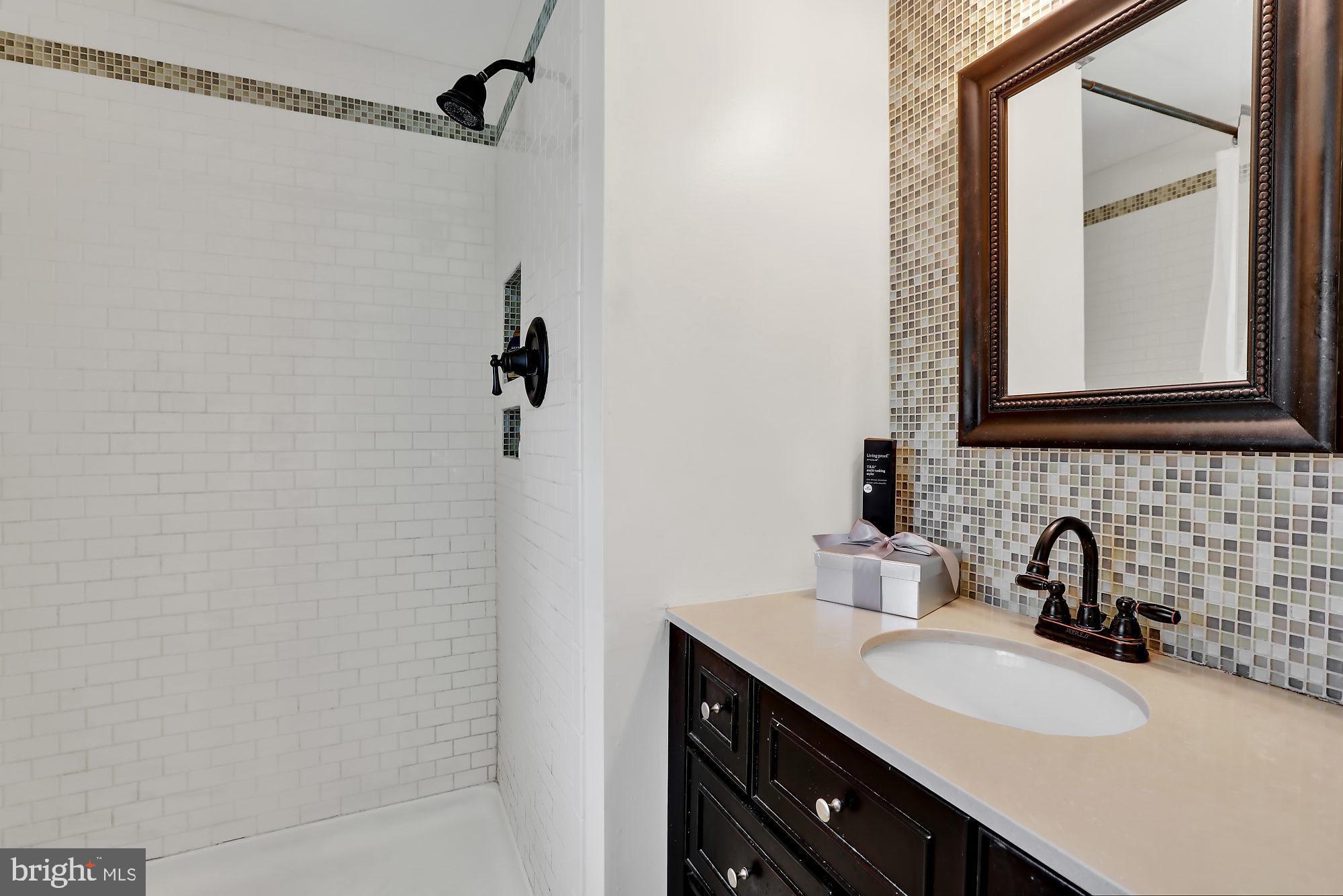 347 Saly Road Yardley, PA 19067 - Photo 28 of 39 Gallery Image 28