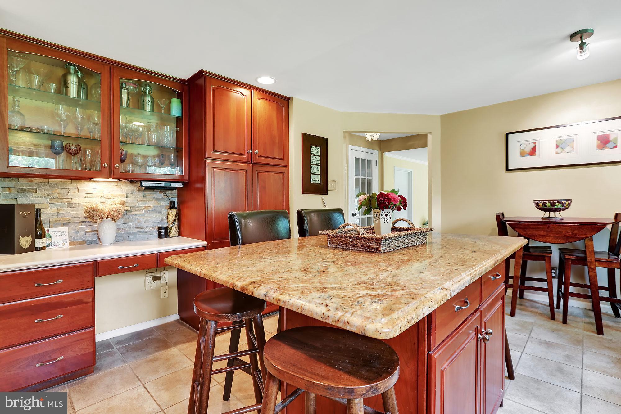 347 Saly Road Yardley, PA 19067 - Photo 10 of 39 Gallery Image 10