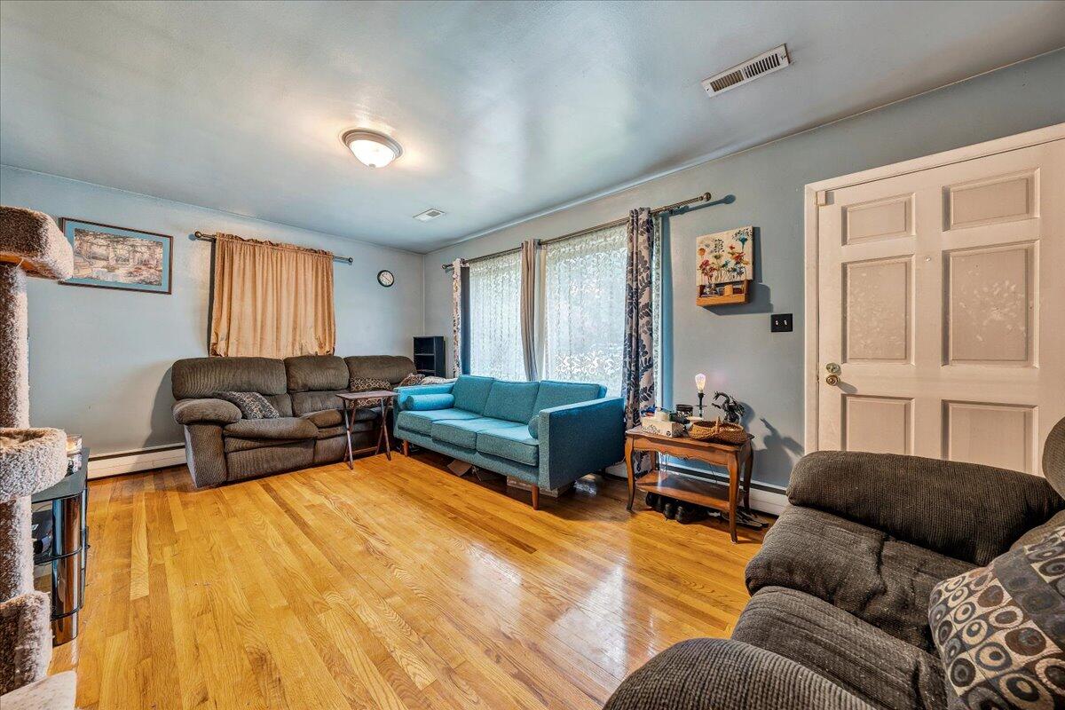 5116 Grandin Rd Extension Roanoke, VA 24018 - Photo 4 of 25 03-MIB00849