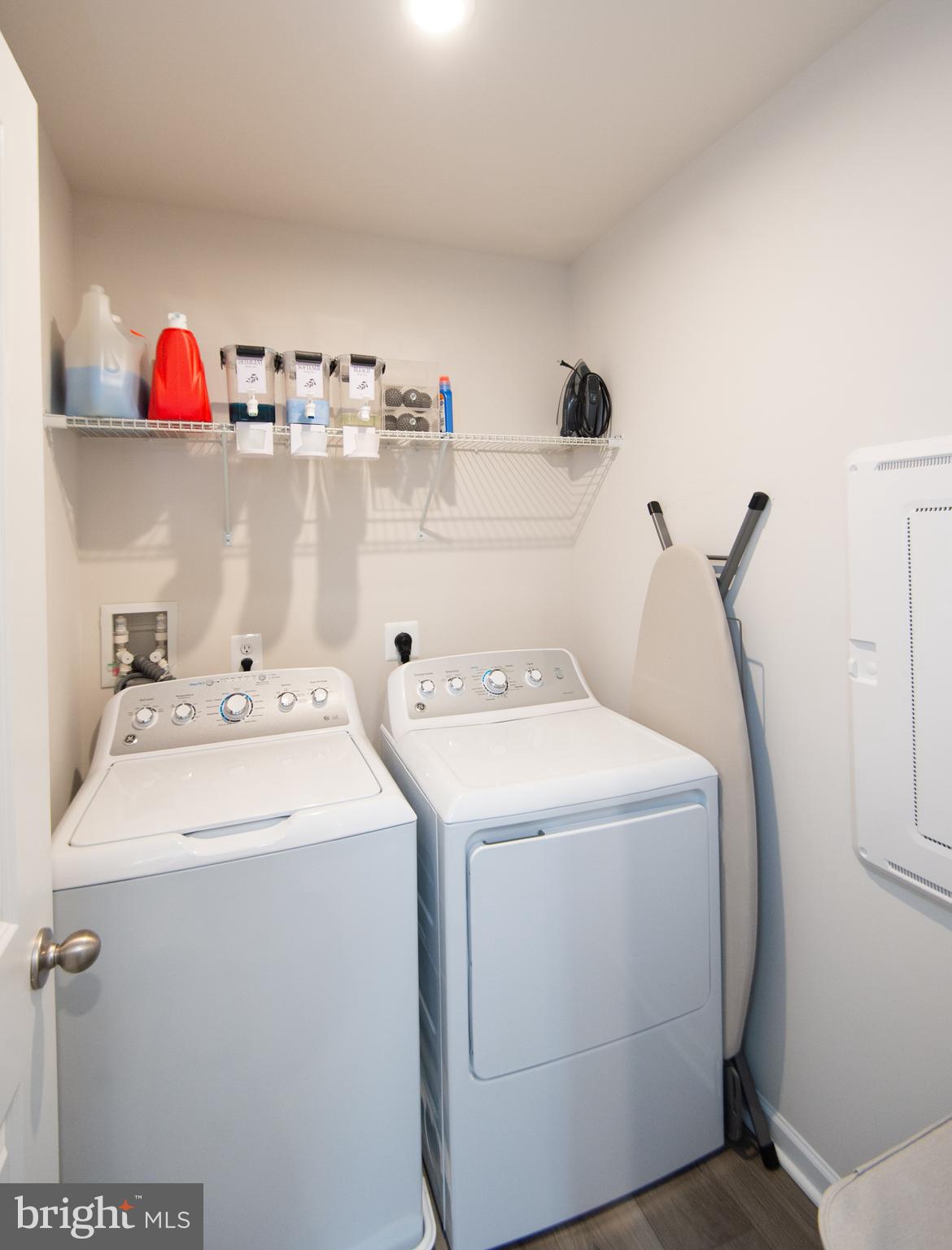 120 Mariners Way Cambridge, MD 21613 - Photo 24 of 44 a utility room with dryer and washer