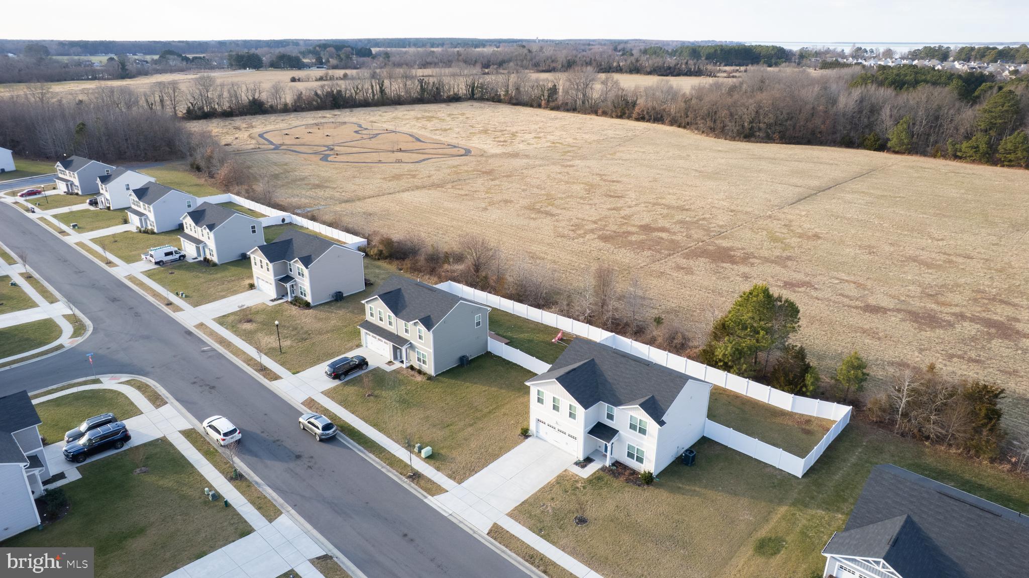 120 Mariners Way Cambridge, MD 21613 - Photo 32 of 44 a view of sitting area with furniture