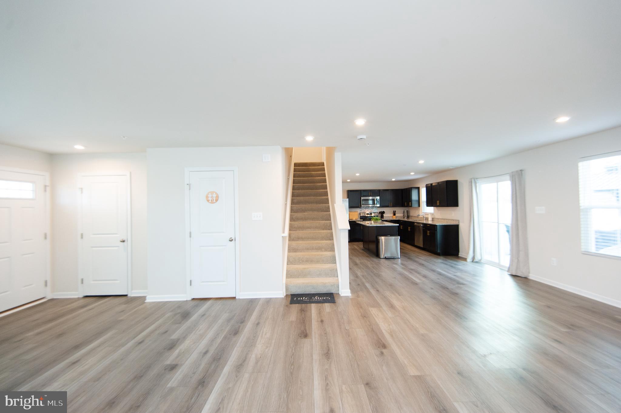 120 Mariners Way Cambridge, MD 21613 - Photo 6 of 44 a view of kitchen with wooden floor