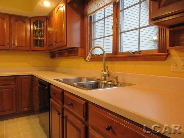 1812 Dinius Road Tecumseh, MI 49286 - Photo 18 of 48 31274189-17.JPG